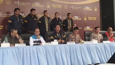 Sisik Trenggiling 320 Kg dan 54 Ton Batu Hitam, 7 Tersangka